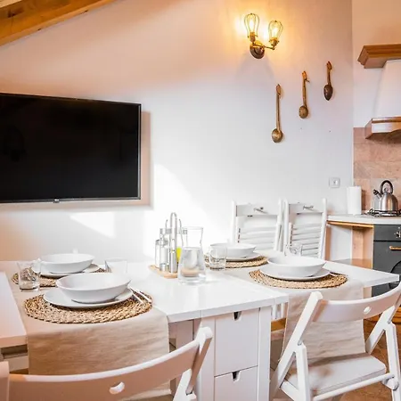 Mansarda Adele Apartment Santo Stefano d'Aveto